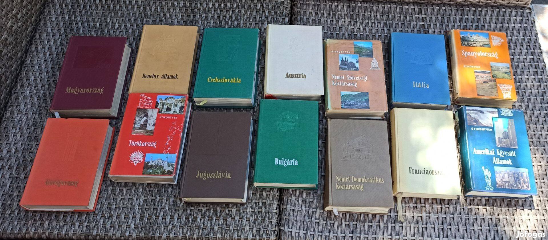 Panoráma utikönyv csomag 14 kötet 1.800.- Ft
