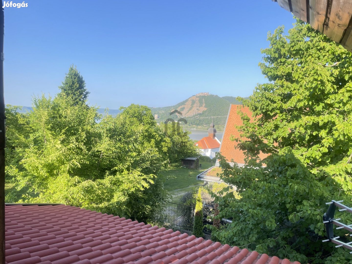 Panorámás ház Nagymaroson!