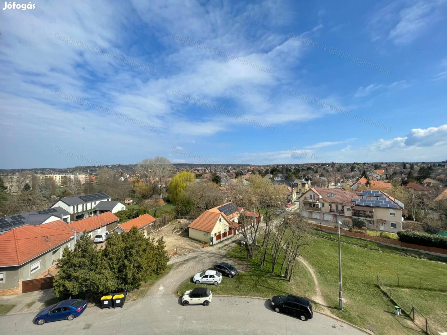 Panorámás kis lakás remek helyen