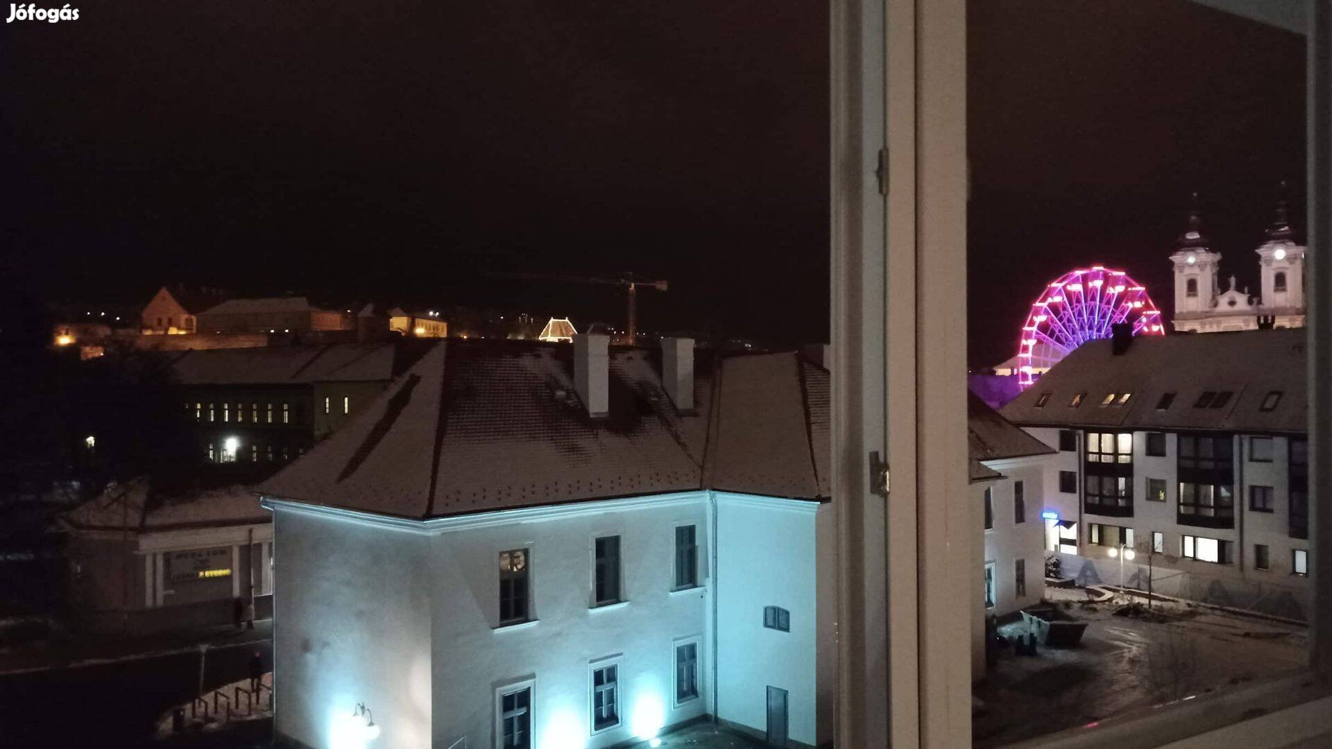 Panorámás lakás Eger történelmi belvárosában