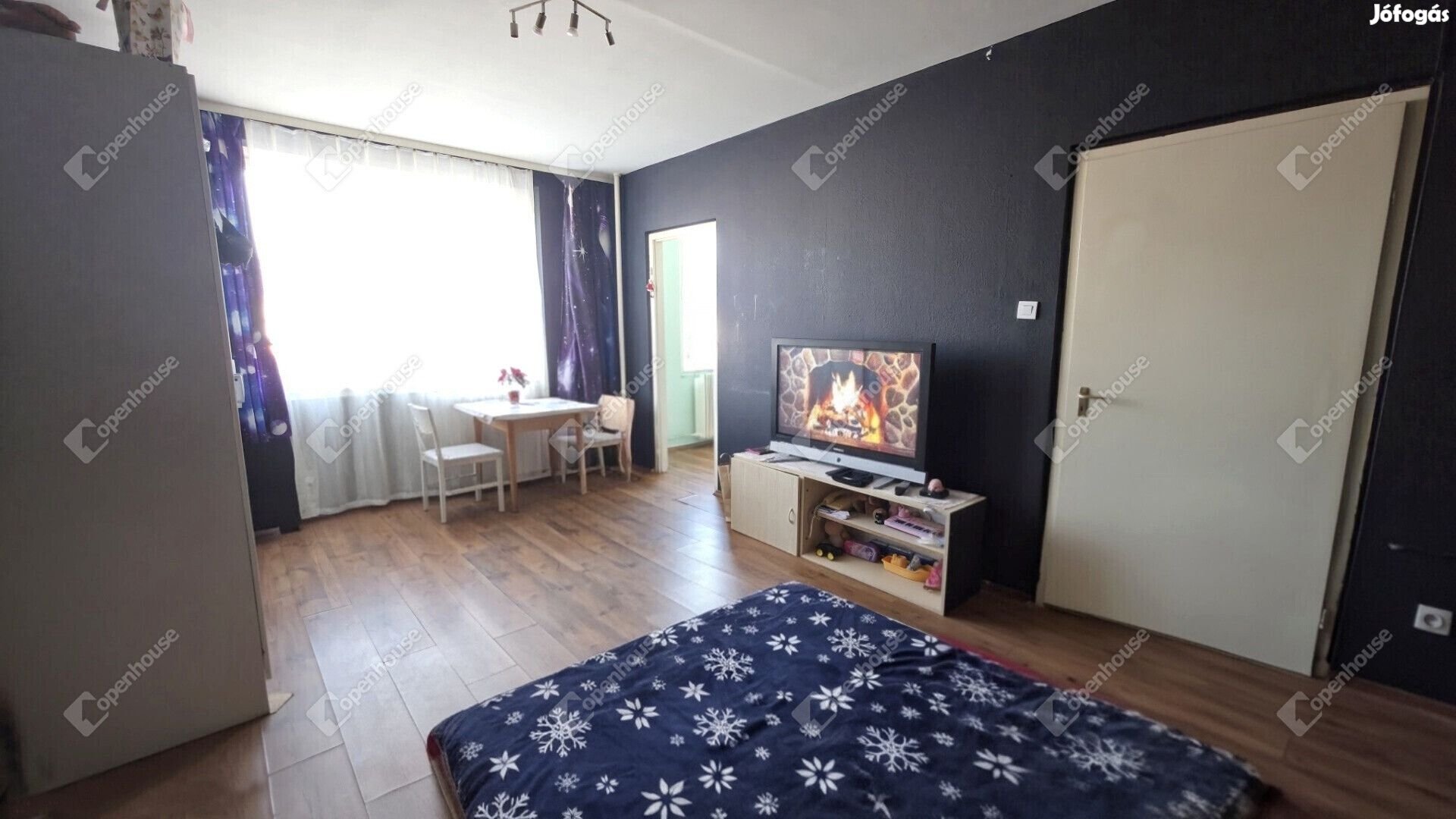 Panorámás másfél szobás lakás eladó Miskolc belvárosához