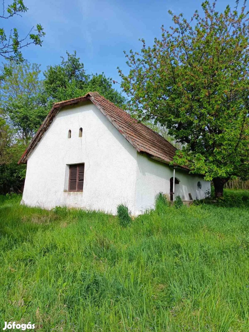 Panorámás présház 20 percnyire a keszthelyi strandoktól