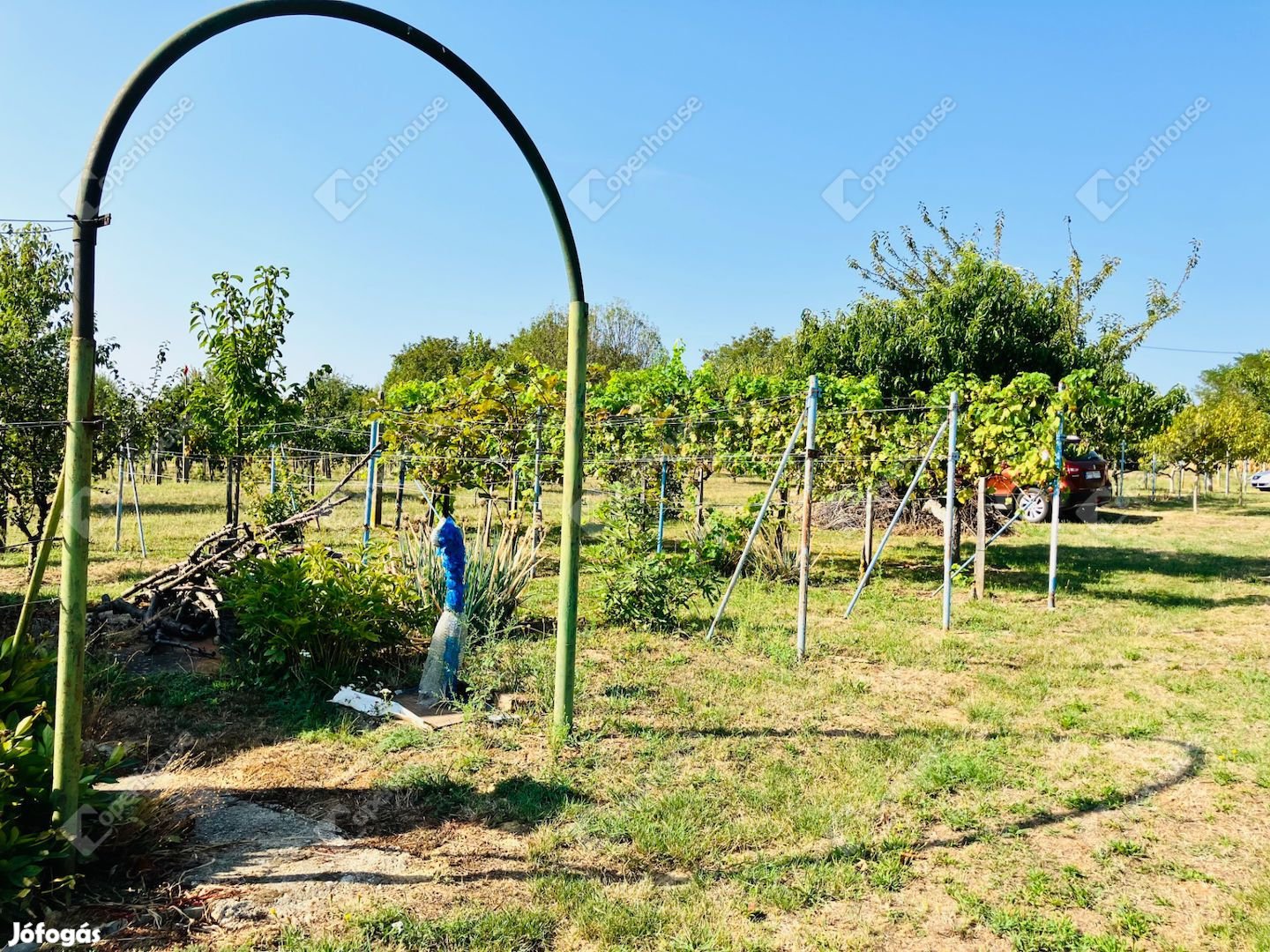 Panorámás telek Alsópáhokom