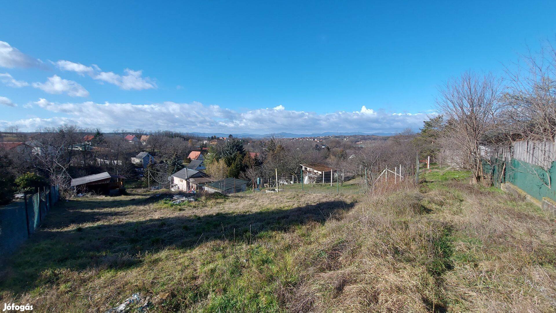 Panorámás telek Mogyoródon!