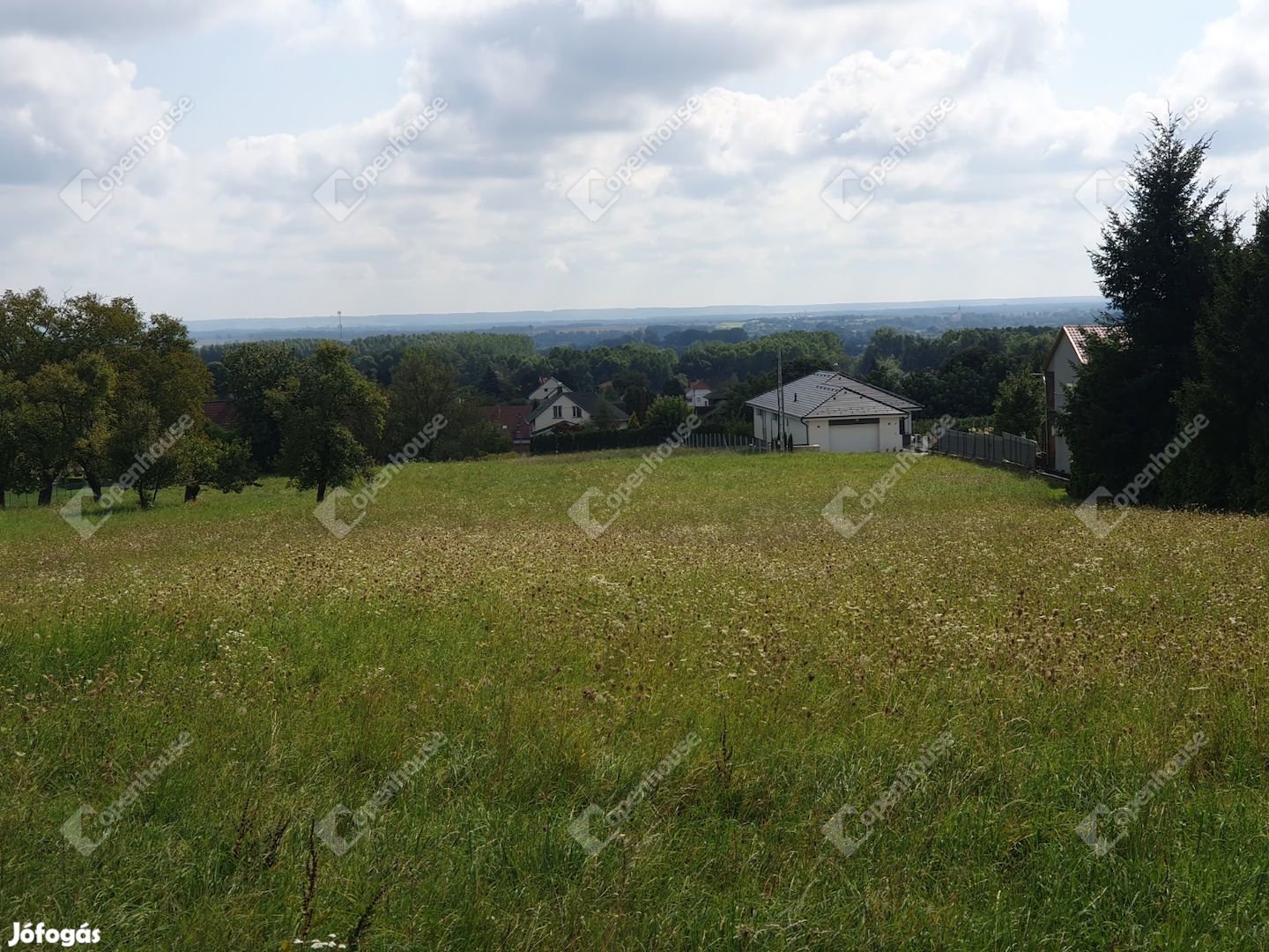 Panorámás telek eladó Zalakaroson.