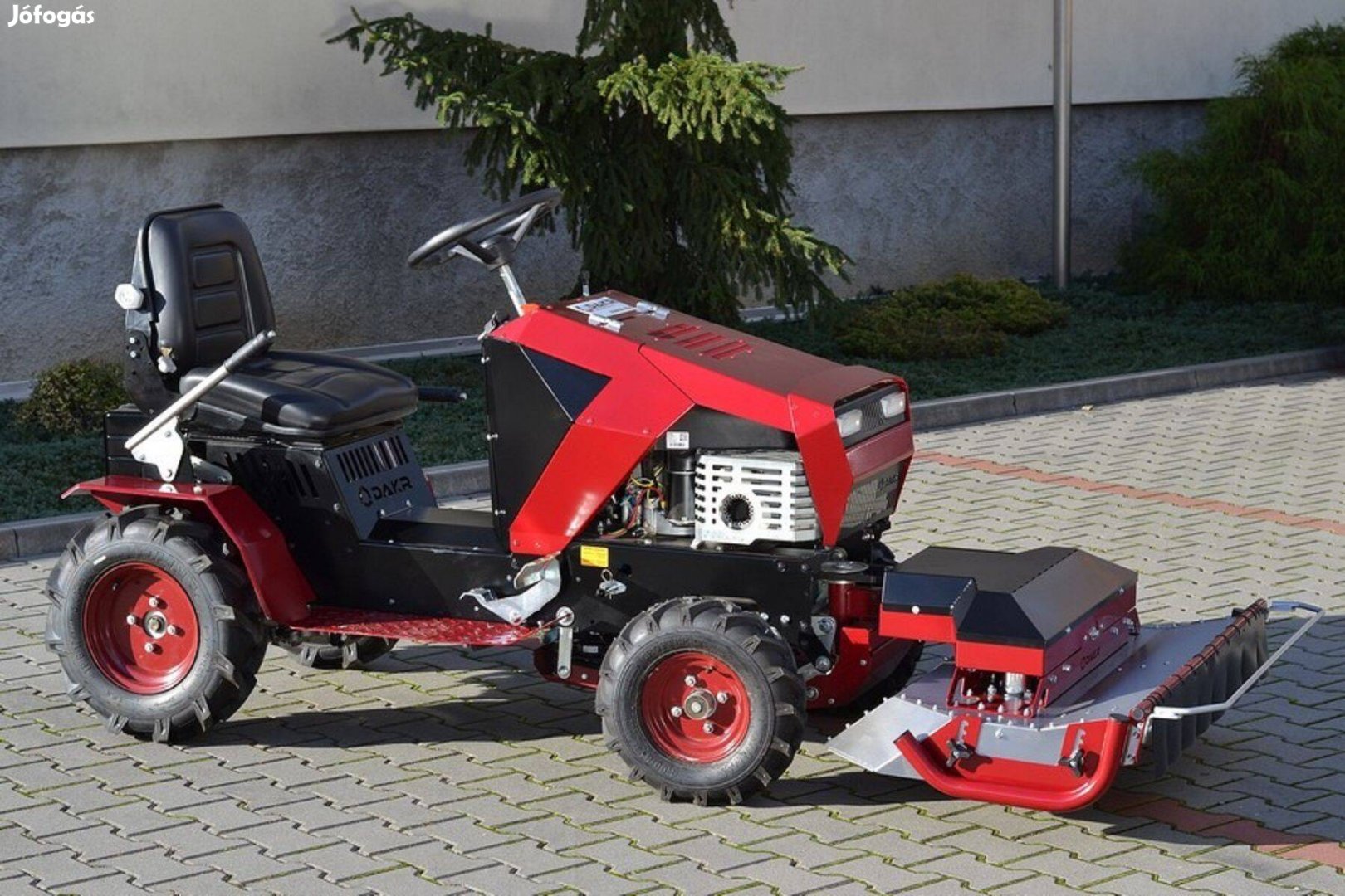 Panter FD-5 magasgazvágó minitraktor, (Cseh gyártmányú), 16 LE-s