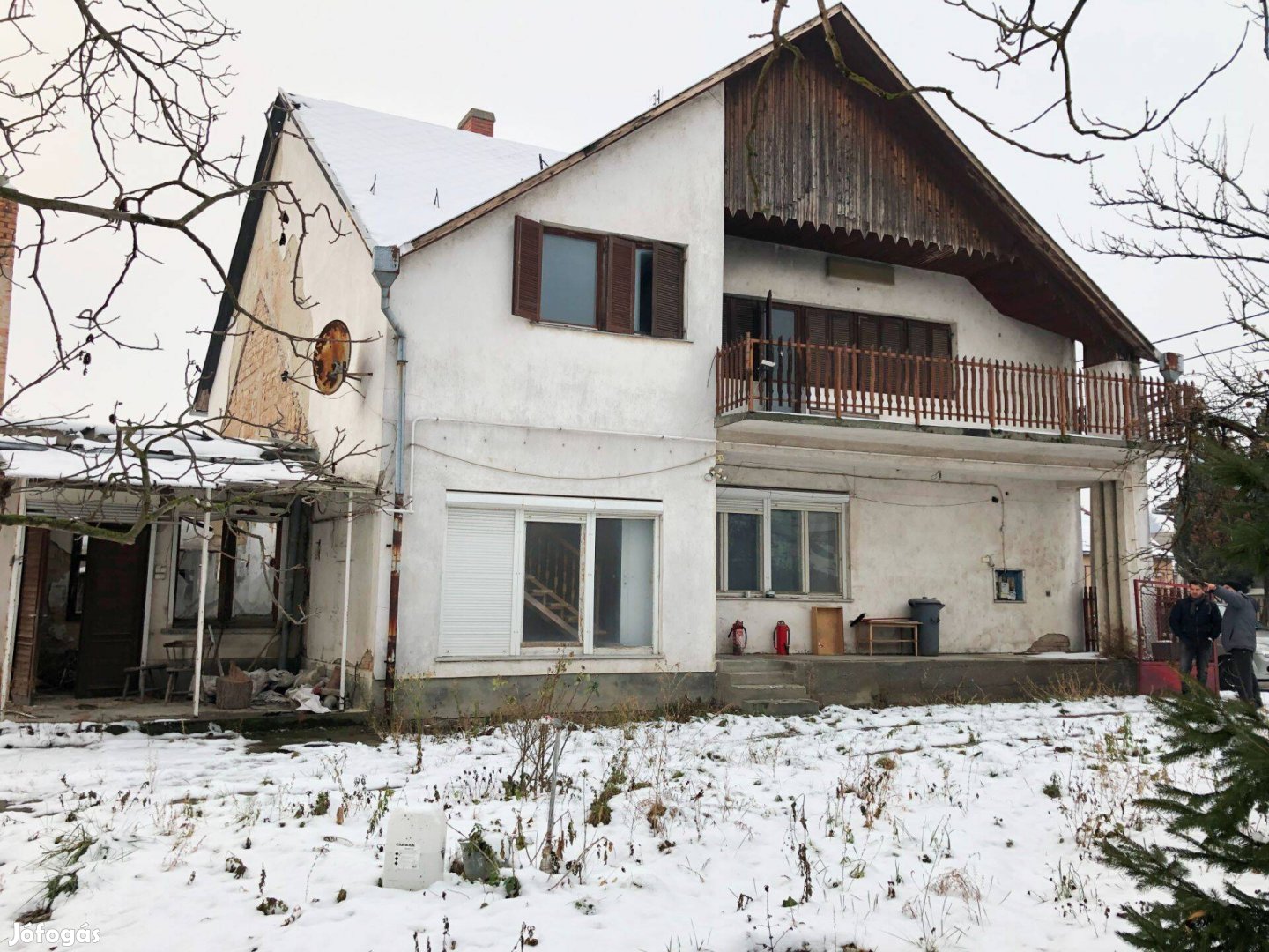 Panziónak, munkásszállónak is alkalmas ház eladó Bölcskén!