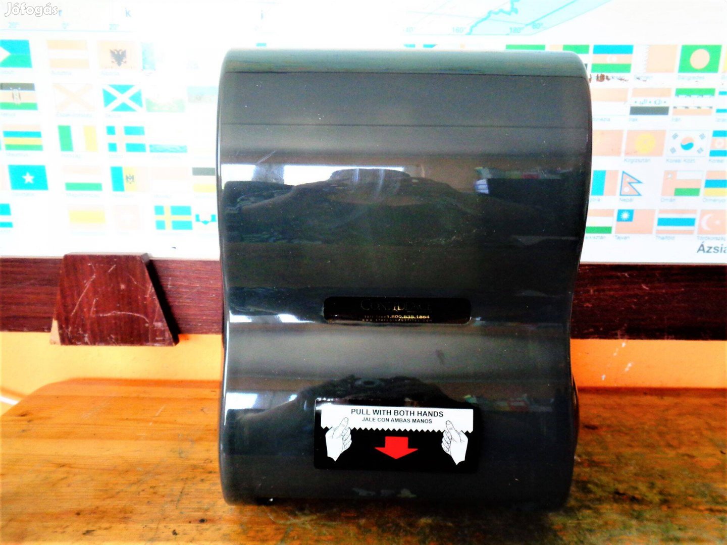 Papírtörlő tartó és adagoló érintésmentes új Stefco 6345