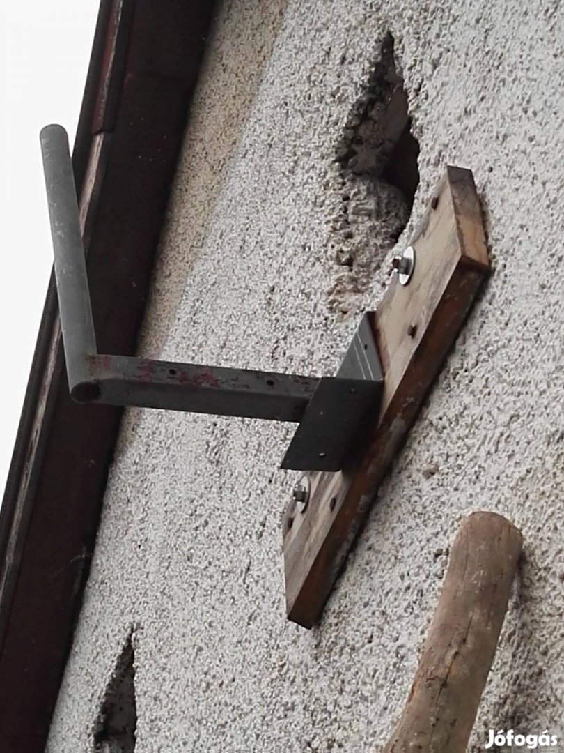 Parabola antenna fali tartó
