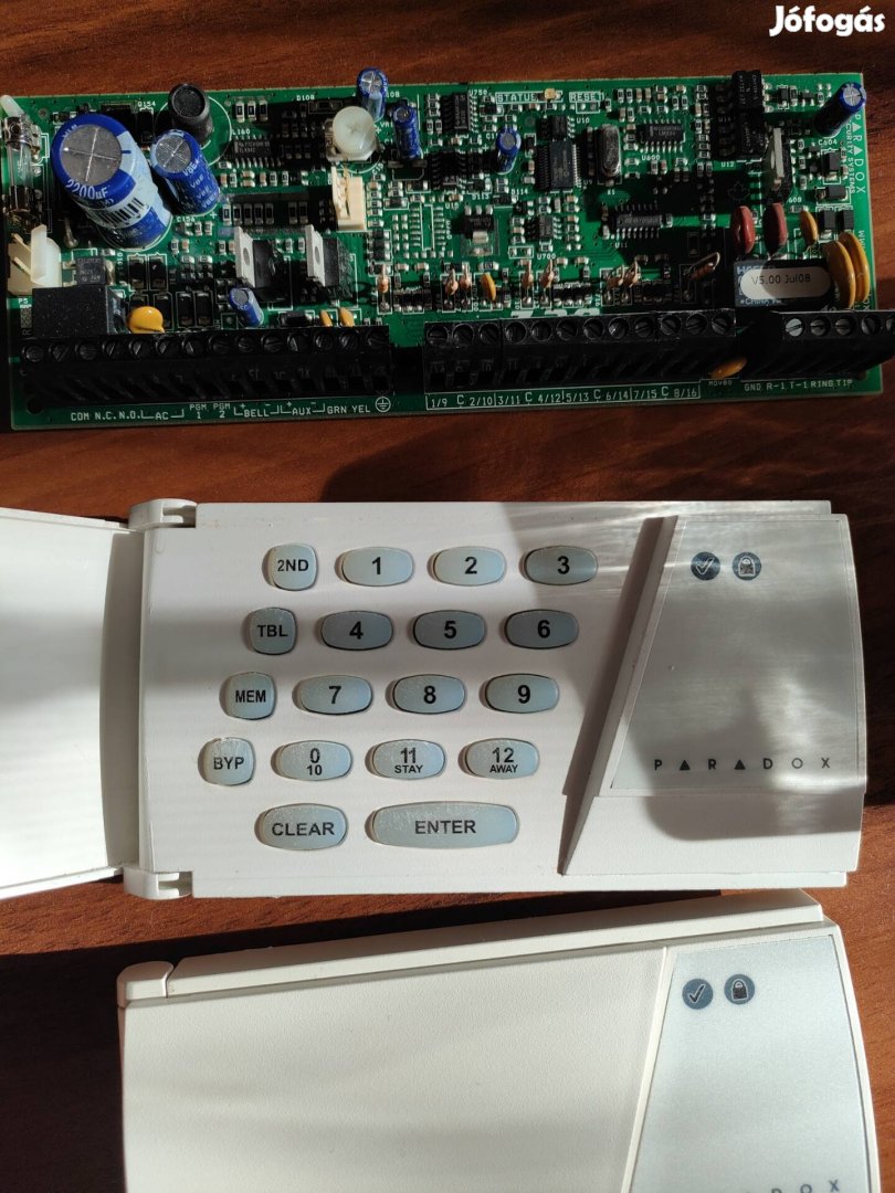 Paradox 738 ultra K636 kezelővel