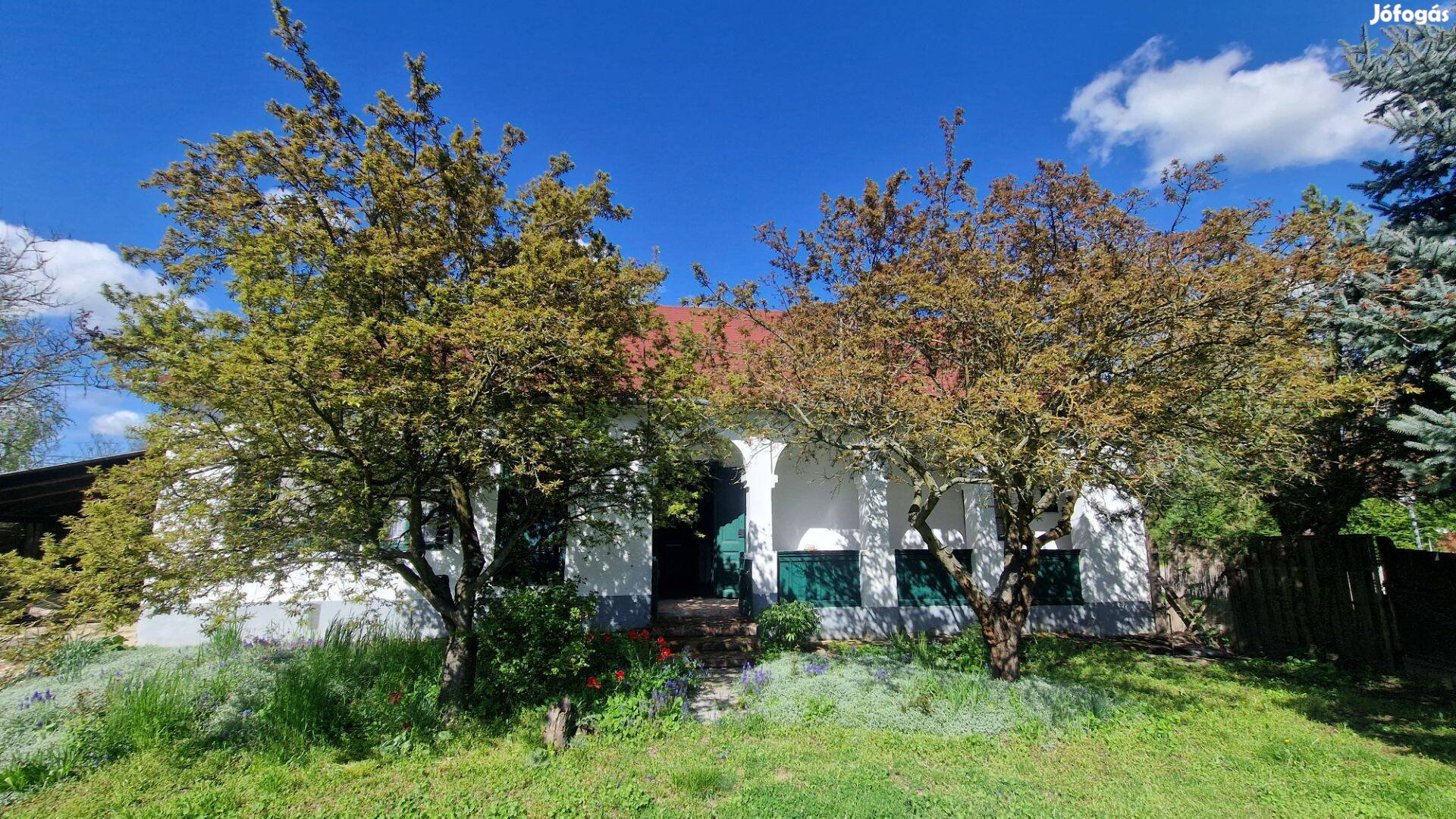 Parasztház eladó, Tiszabábolna