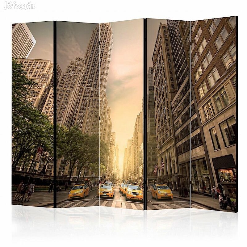 Paraván - A felhőkarcolók árnyékában II