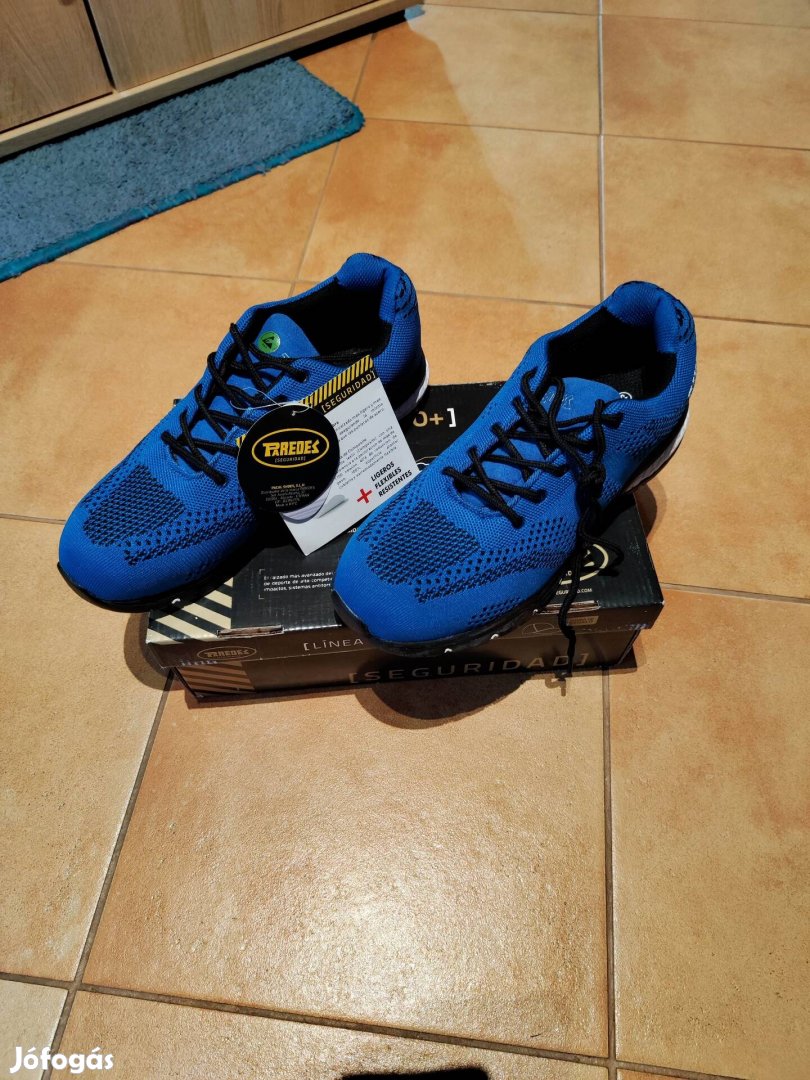 Paredes munkavédelmi cipő