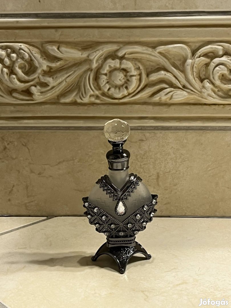 Parfümös kölnis üveg