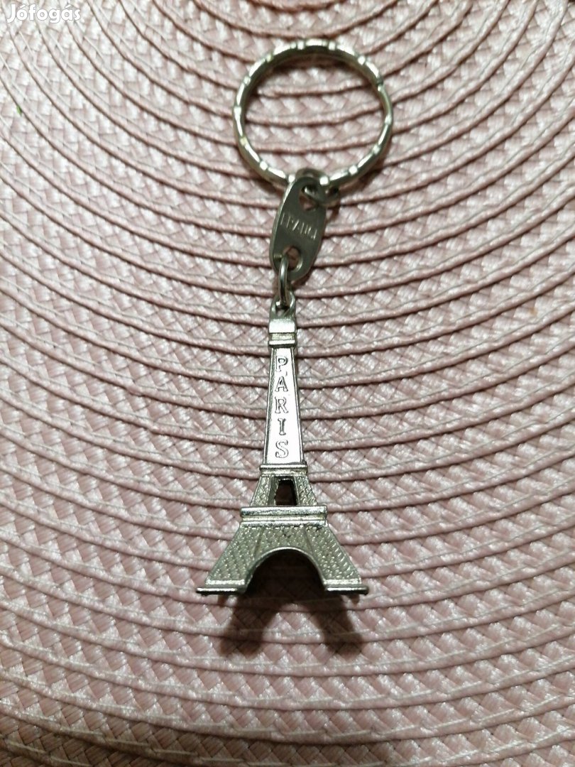 Párizs Eiffel torony kulcstartó