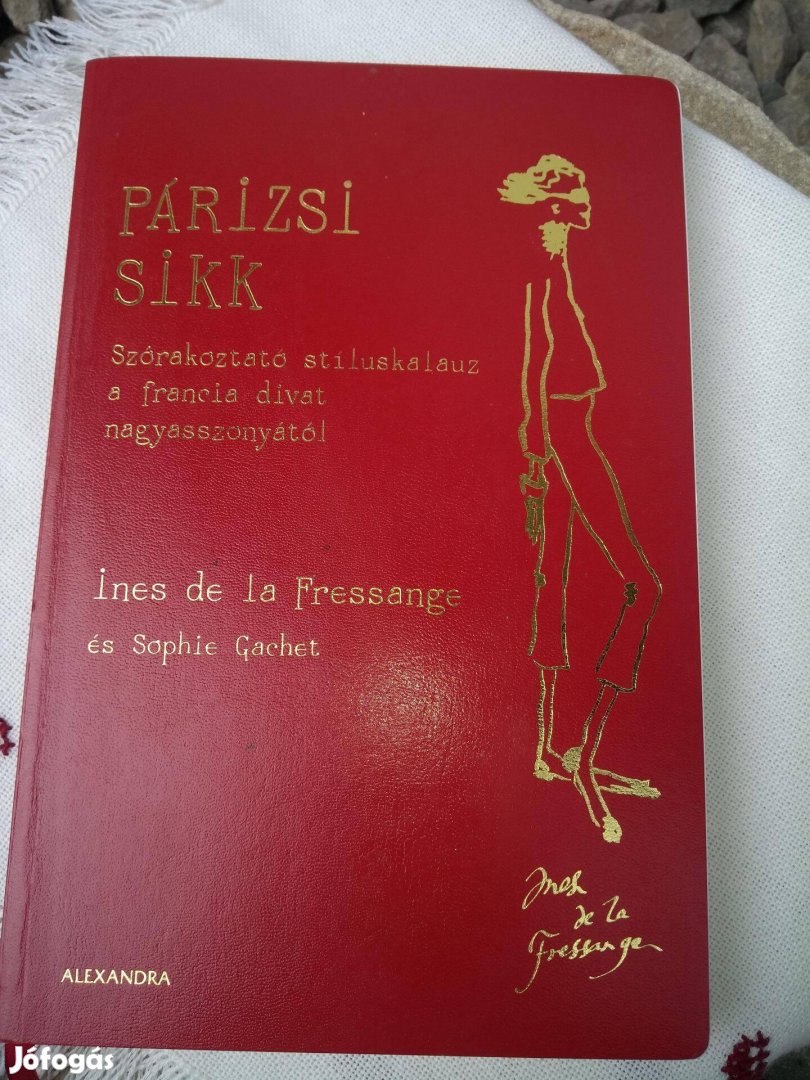 Párizsi sikk c. könyv szállítással