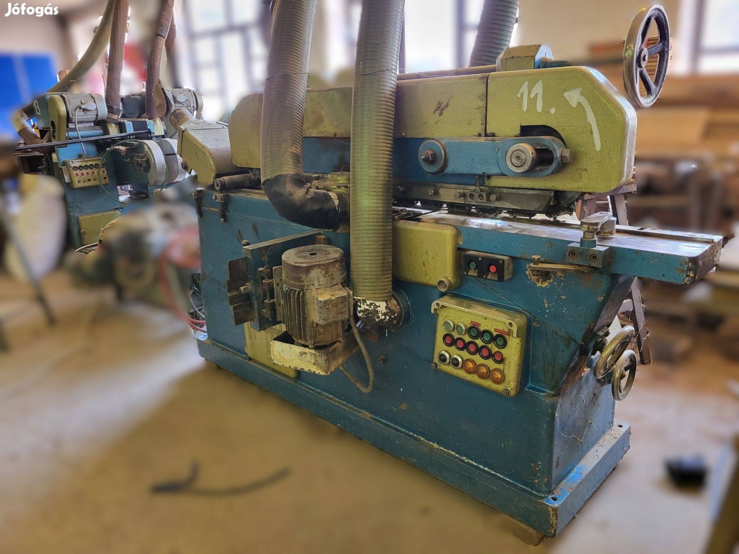 Parketta,lambéria gyártó gépsor