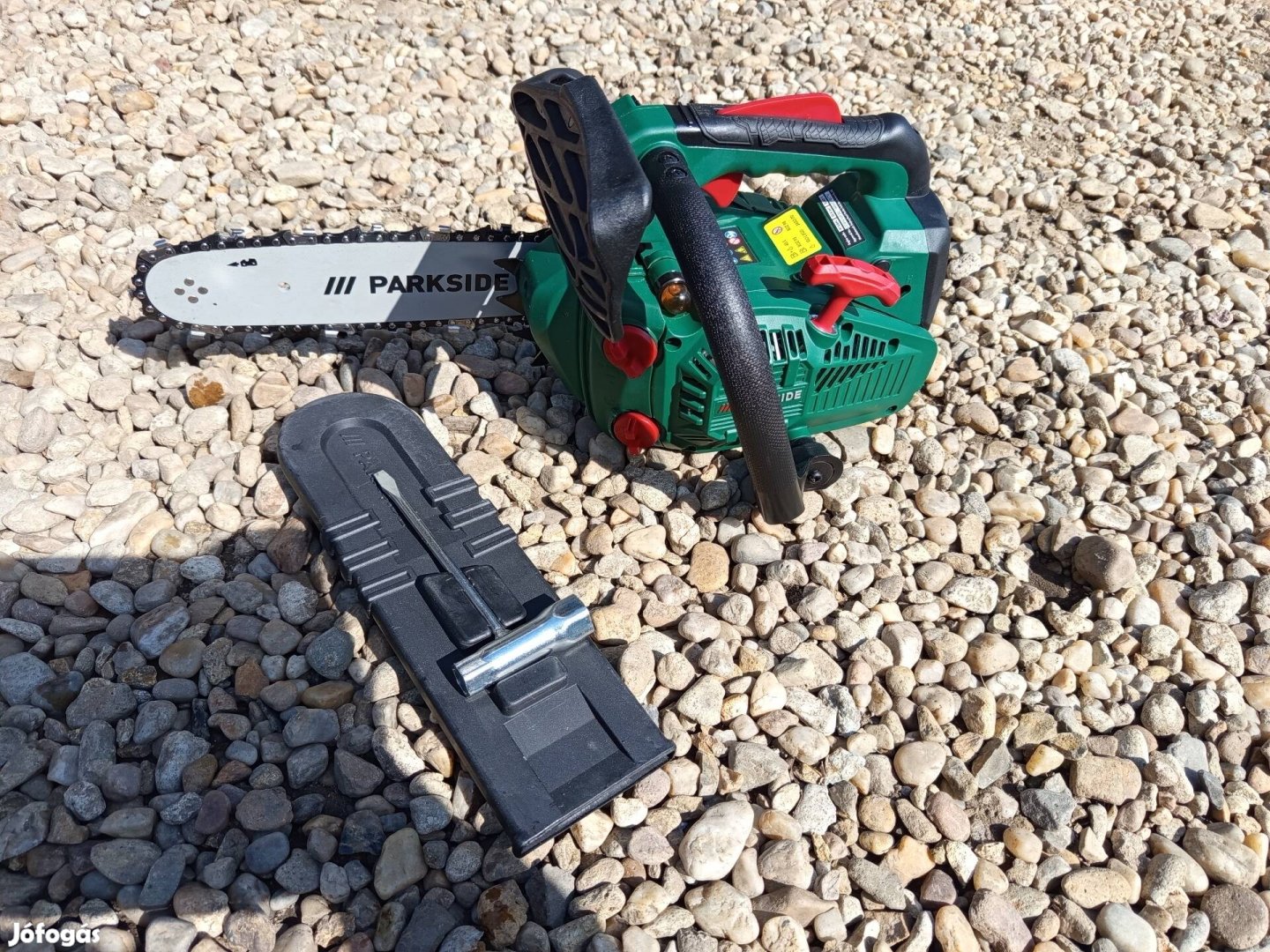 Parkside egykezes gallyazó benzinmotoros láncfűrész