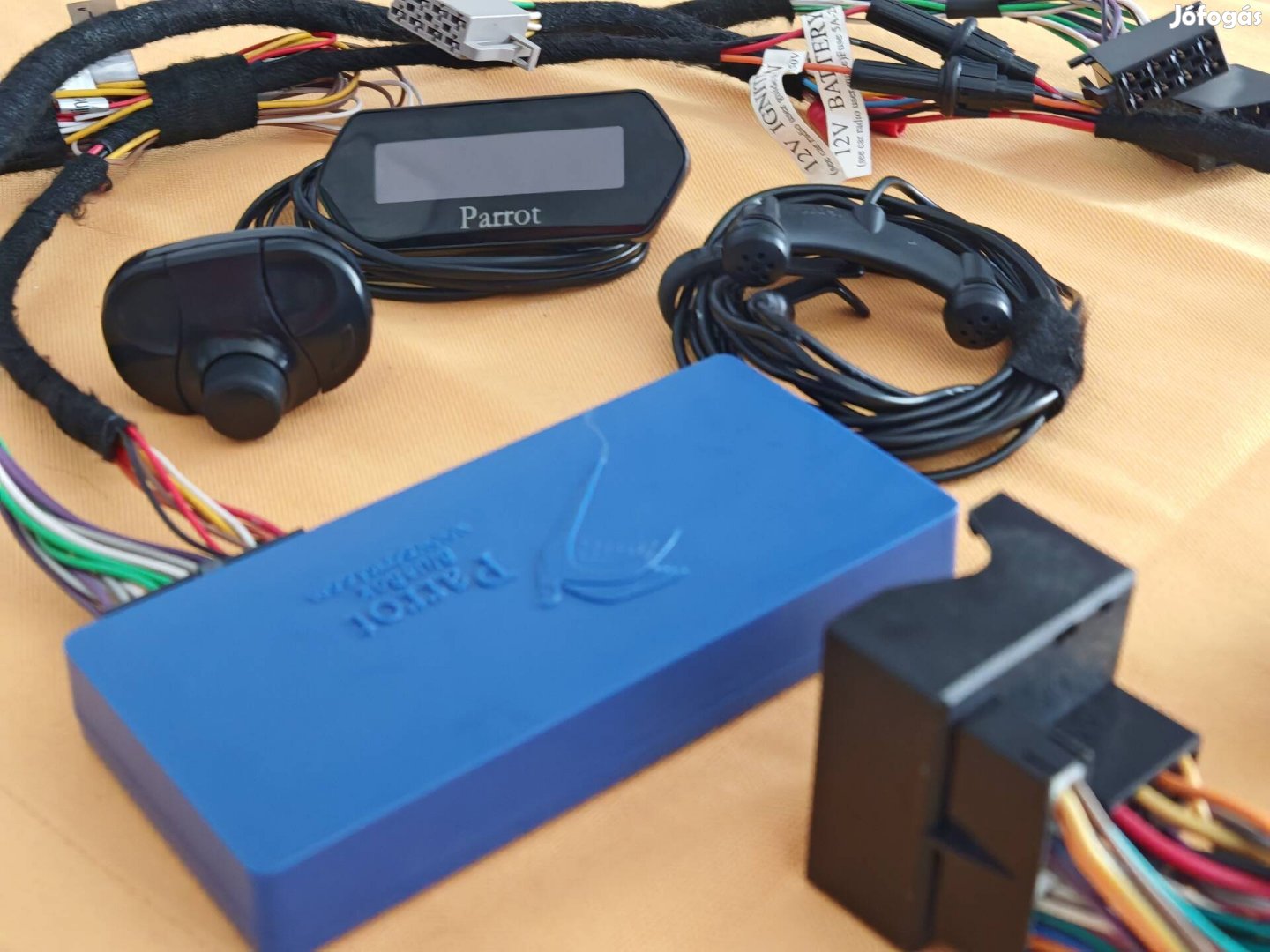 Parrot Bluetooth kihangosító! Hibátlan! Ford! Univerzális! 