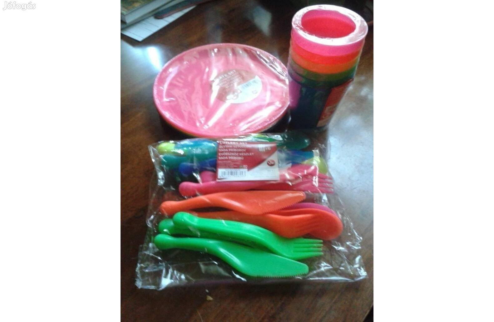 Party vagy uti evőeszköz szettek tányér vagy pohár vagy