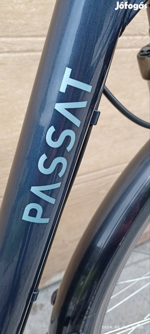 Passat 28"agydinamós 7es agyváltós aluvázas női kerékpár eladó 