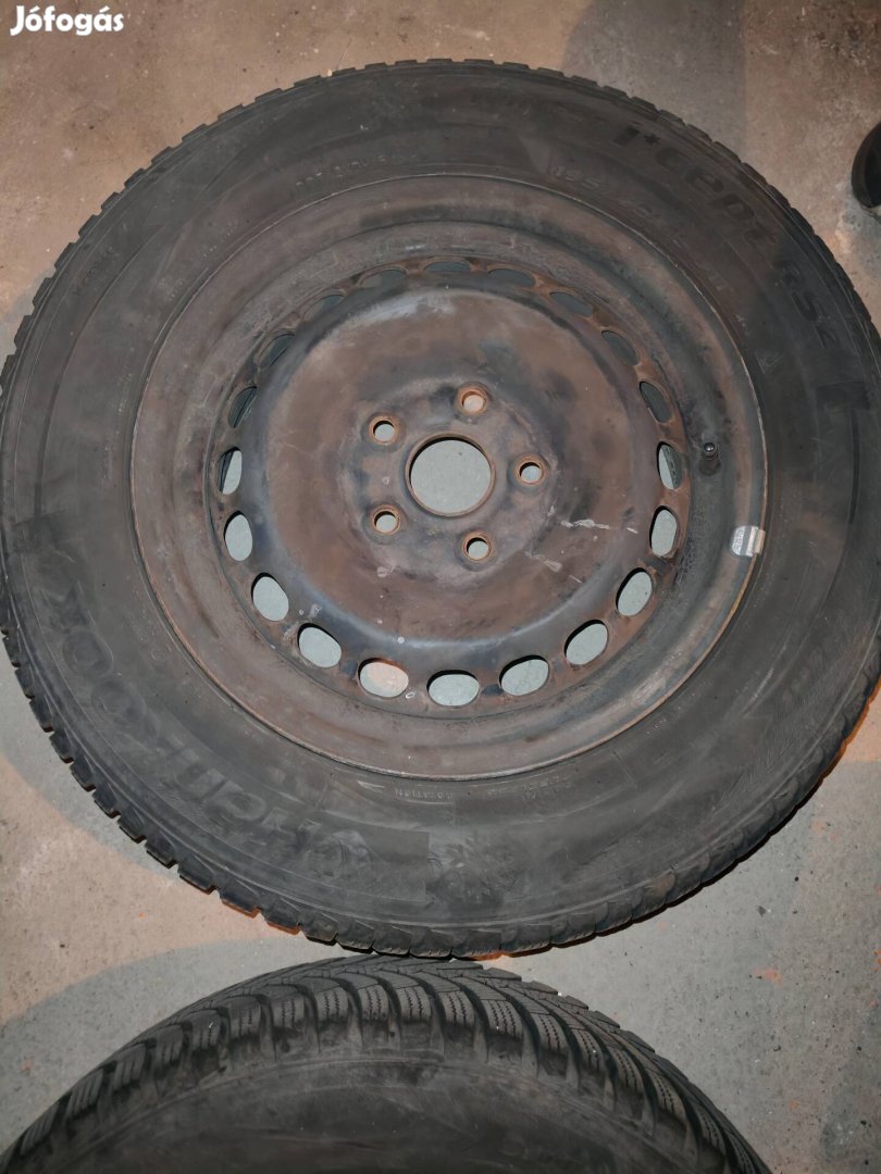 Passat B5.5 5x112 15 lemezfelni 195/65 r15 téli gumival