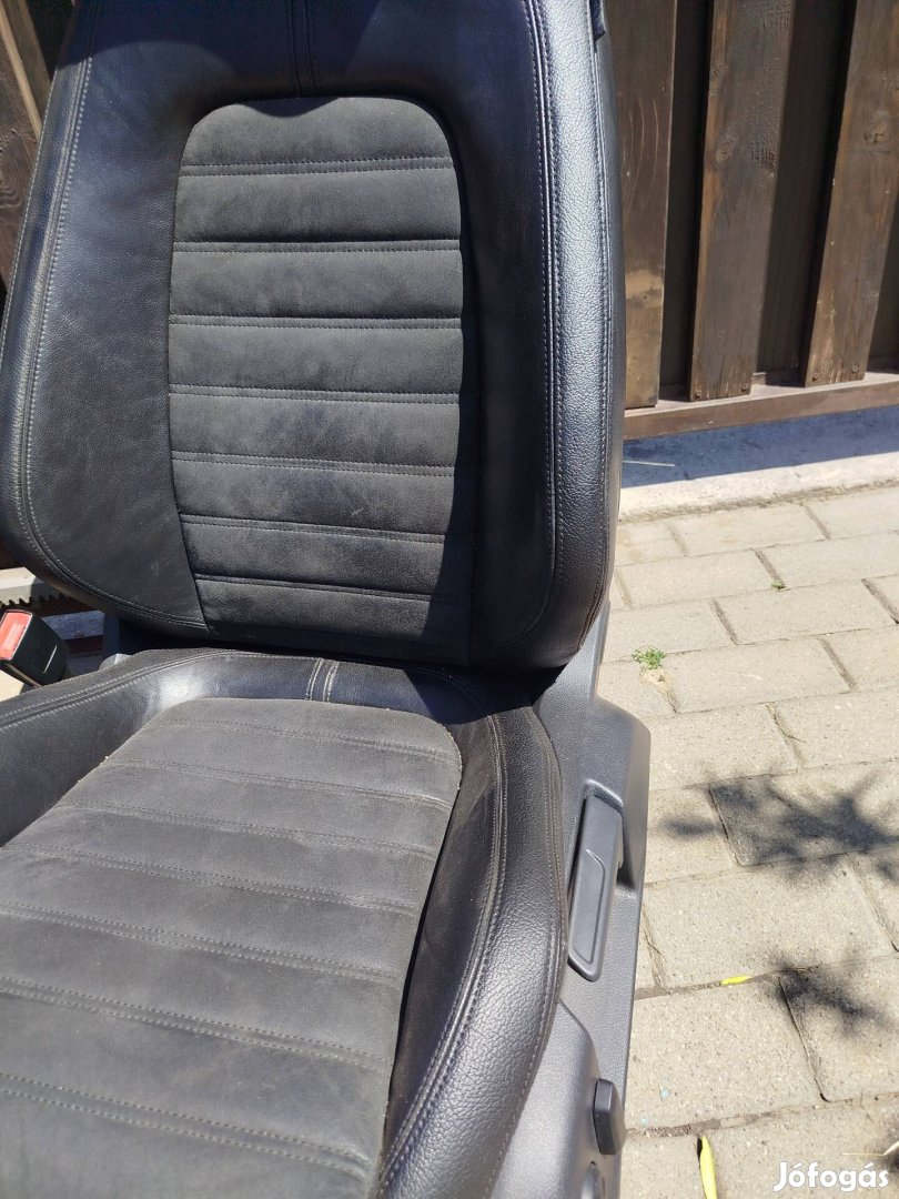 Passat B6 Sedan Fekete alcantara ülés szett 