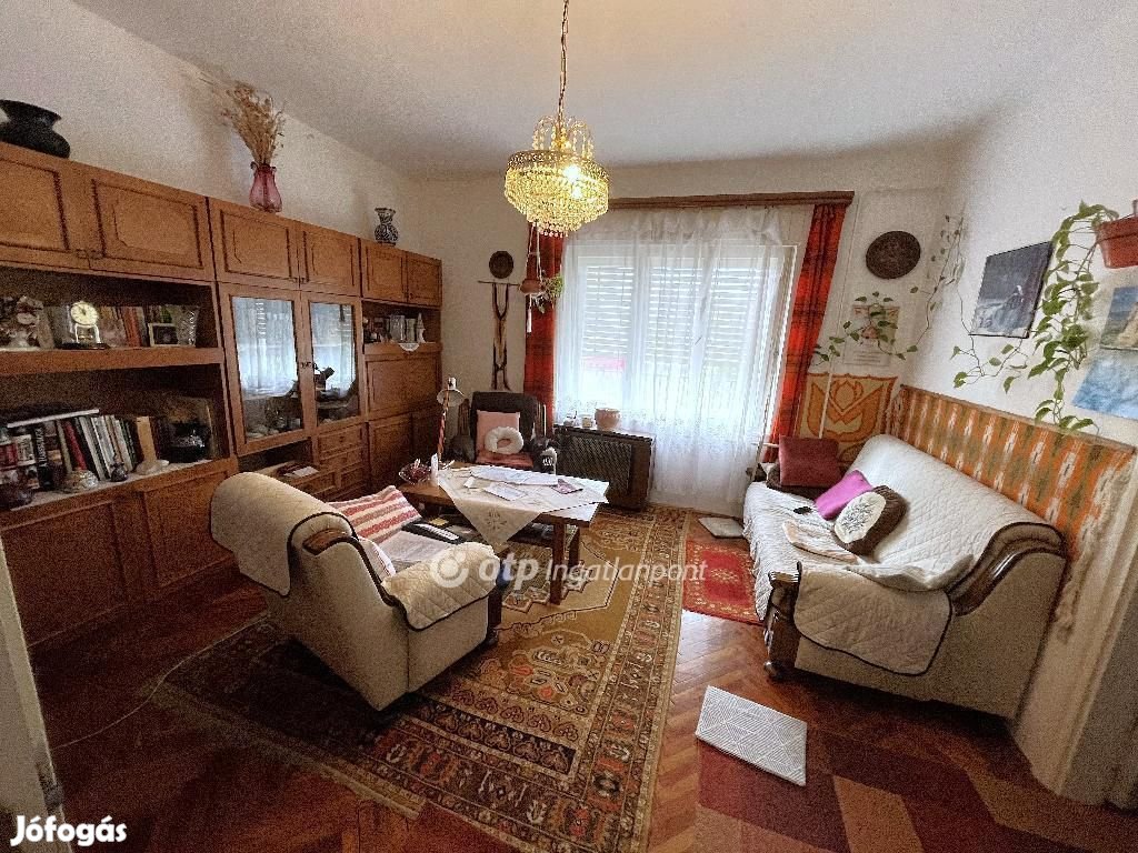 Pásztói eladó 81 nm-es ház