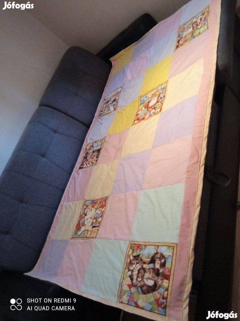 Patchwork cicás ágytakaró kislánynak