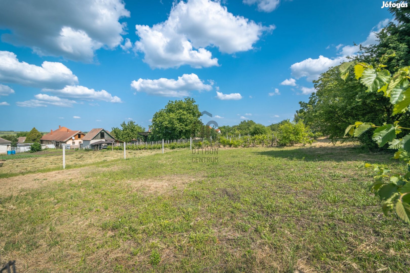 Pázmándon csodás panorámájú építési telek eladó!