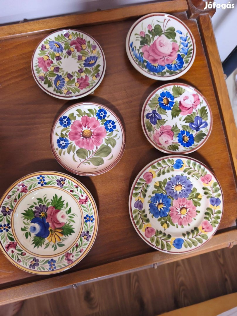 Pázmány József kézzel festett kerámia dísztányér készlet 6