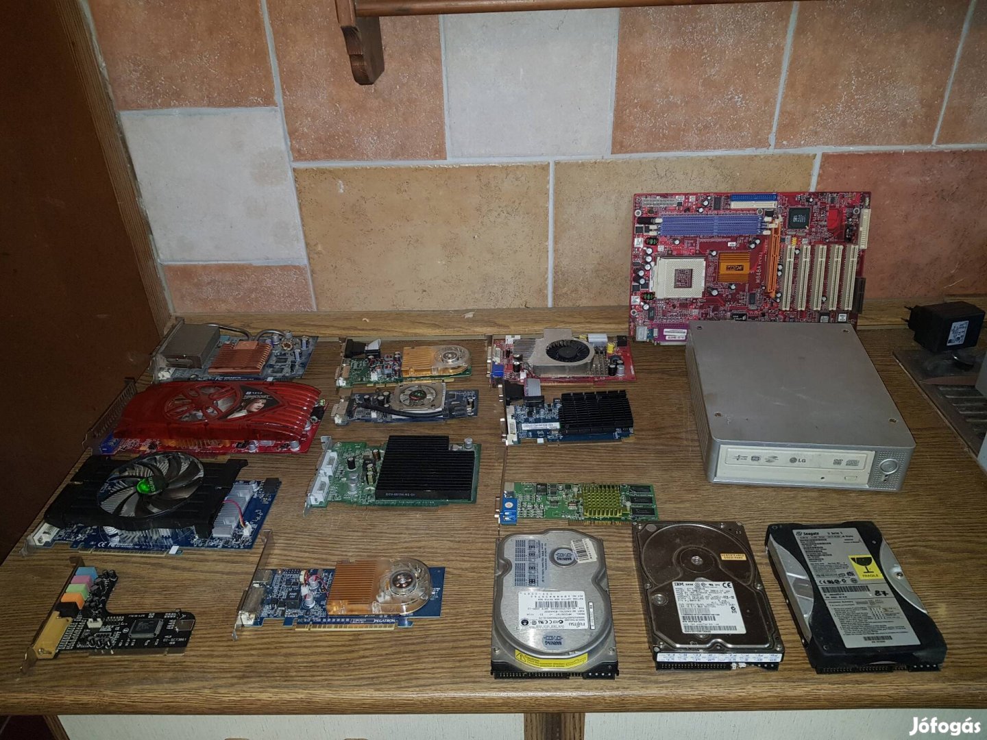 Pc csomag vga ide hdd ram videókártya ami a kepeken lathato 