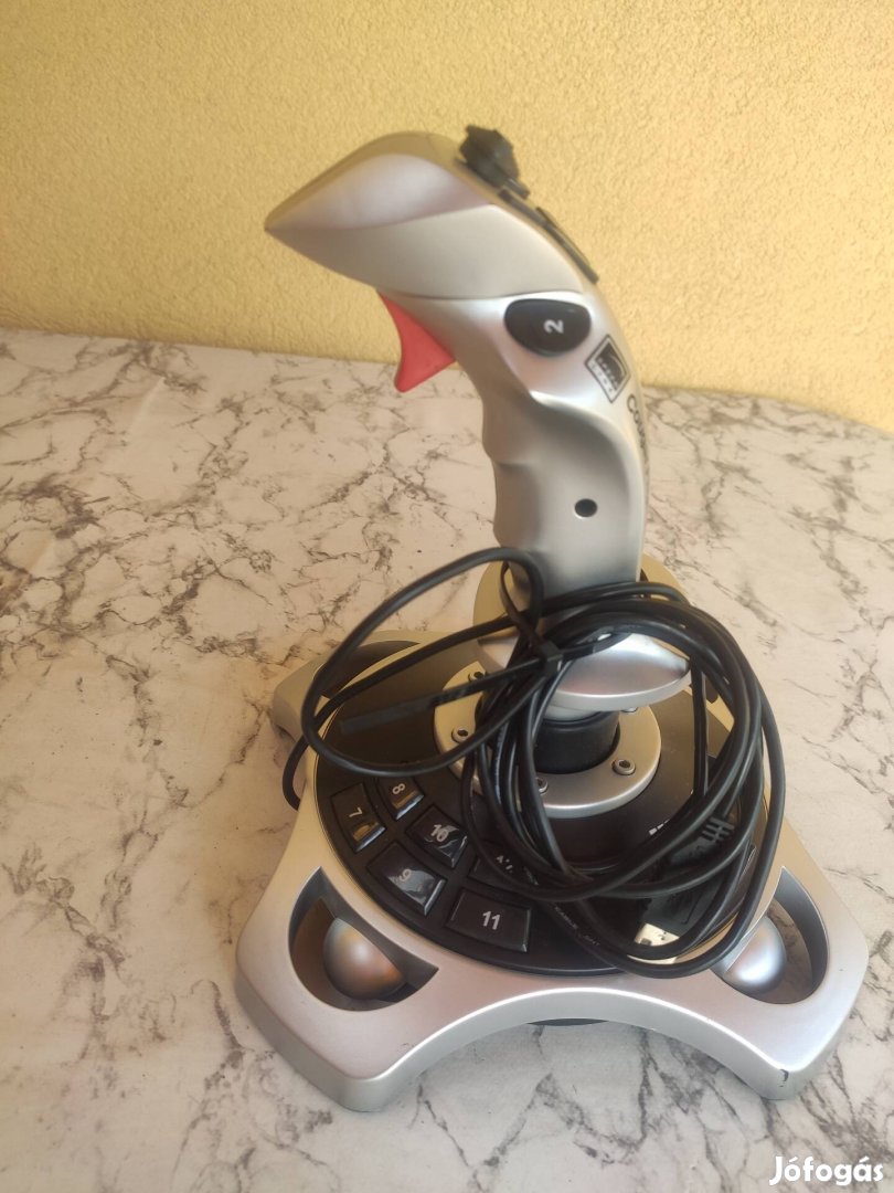 Pc joystick vibrációs funkcióval+ ajándék 