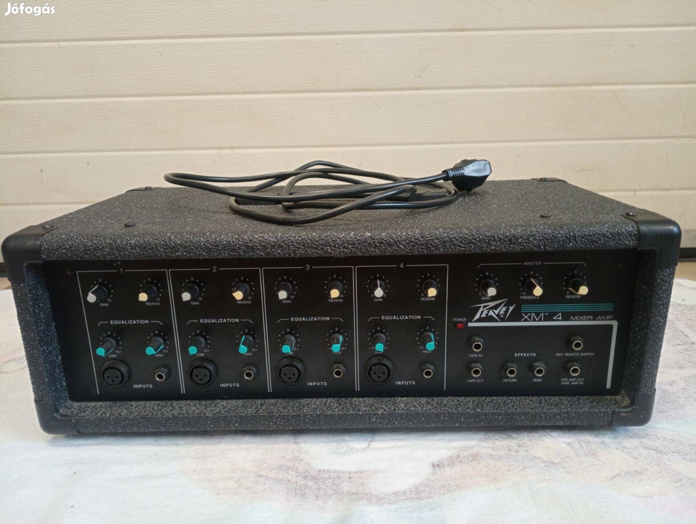 Peavey hangfal erősítő