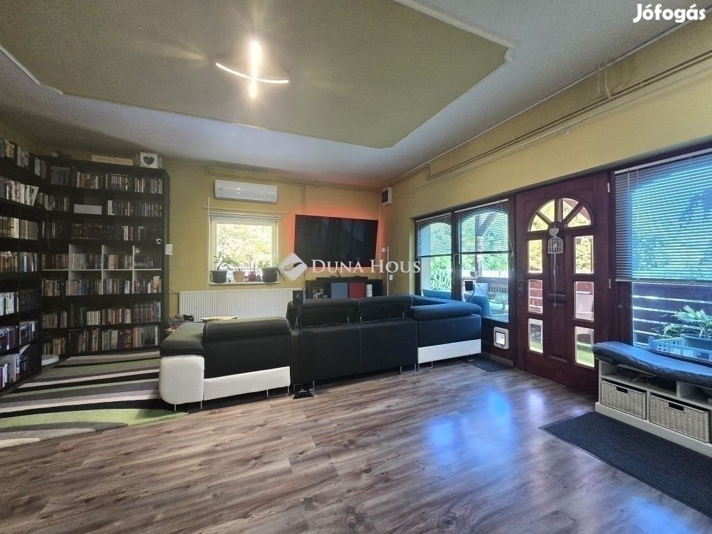 Péceli eladó 101 nm-es ház