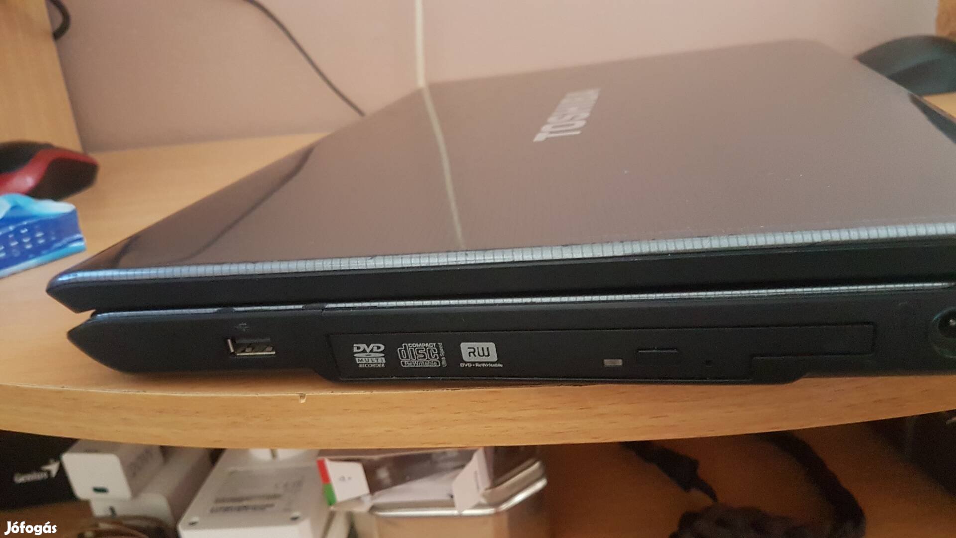 Pécsett eladó Toshiba Laptop szép állapotú !