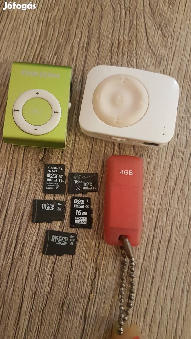 Pécsett eladó egyben Micro sd , Mp4 , Pendrive = 5000  Ft !