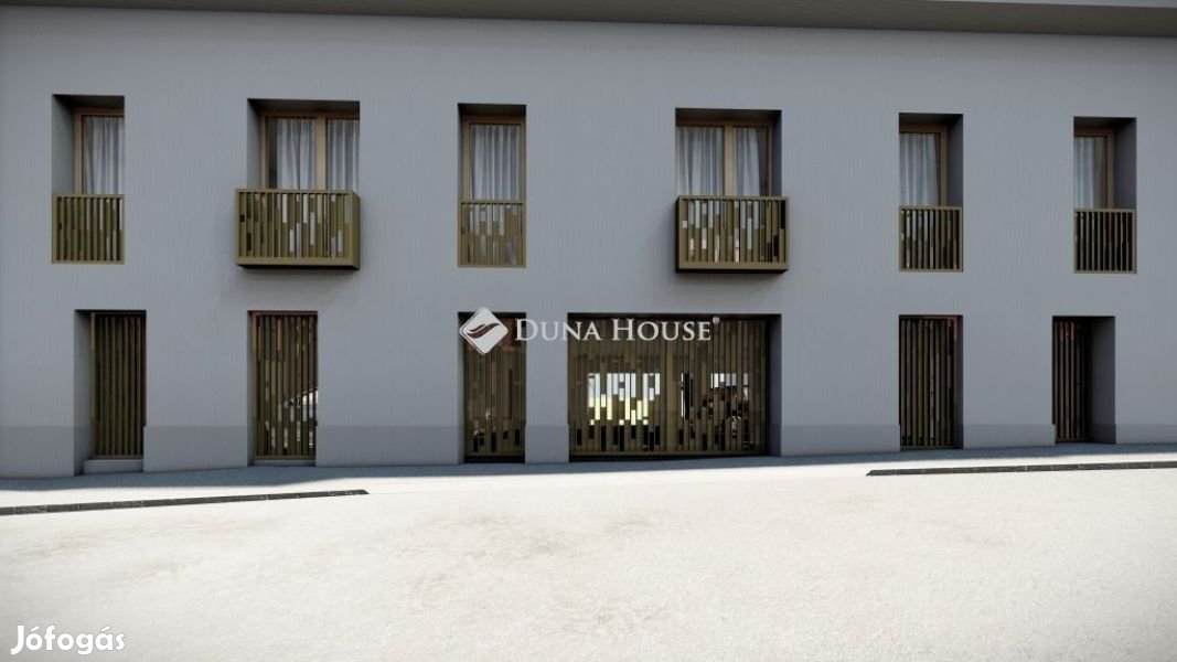 Pécsi 62 nm-es lakás eladó