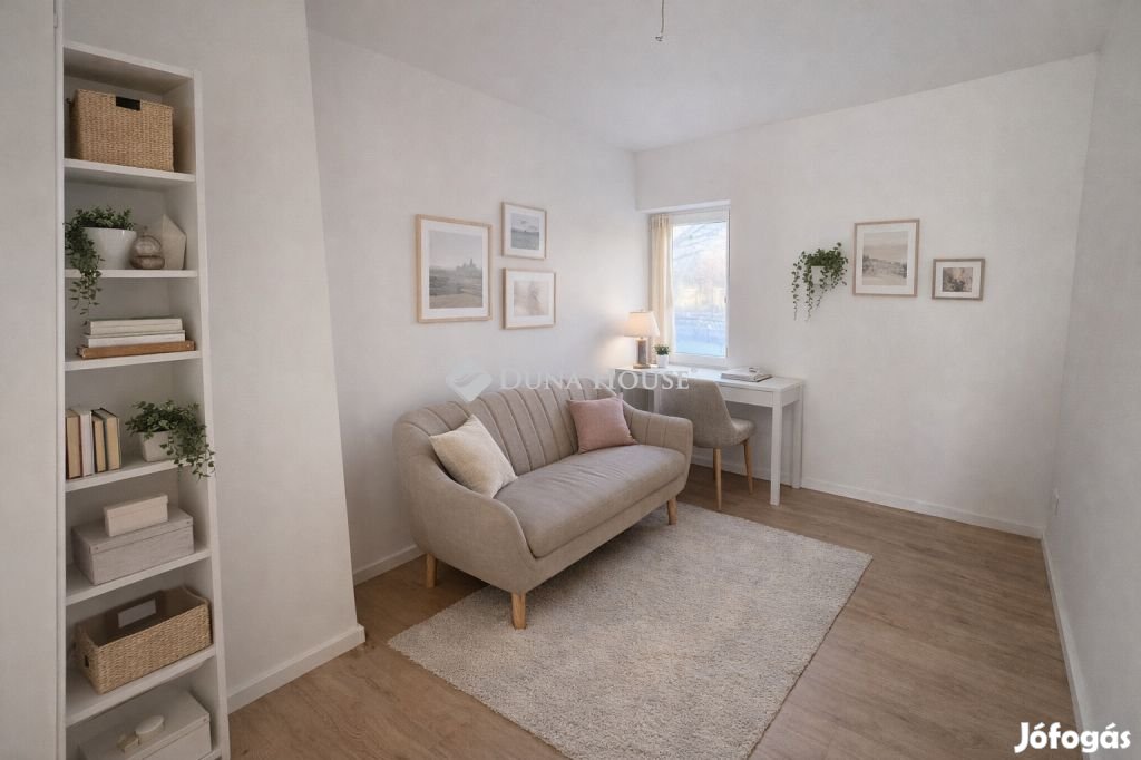 Pécsi 95 nm-es ház eladó