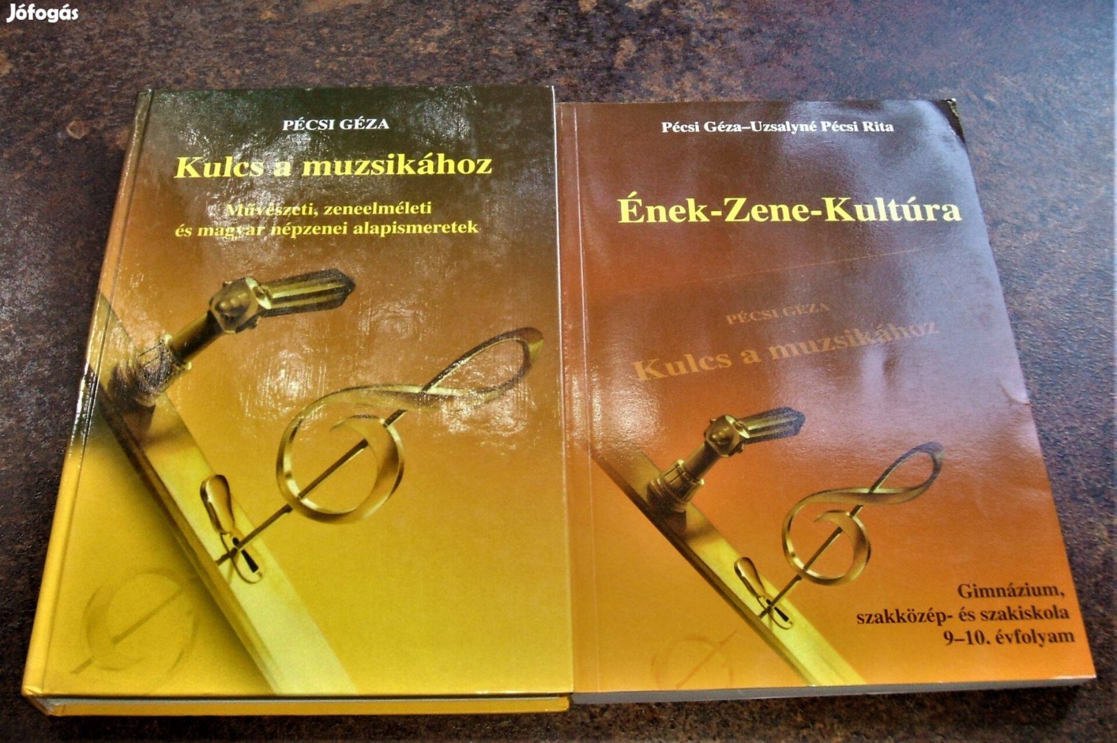 Pécsi GézaKulcs a muzsikához c. könyvei