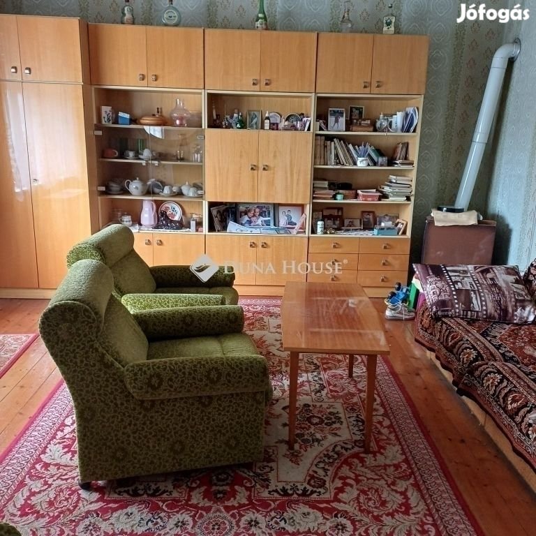 Pécsi eladó 100 nm-es ház