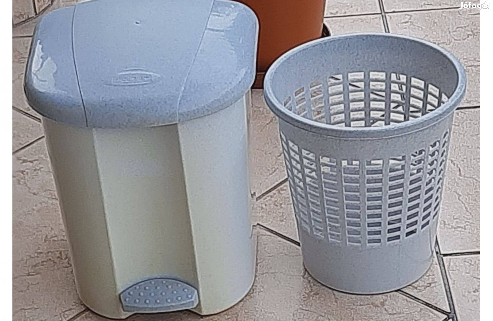 Pedálos szemetes és szemetes papírkosár eladó