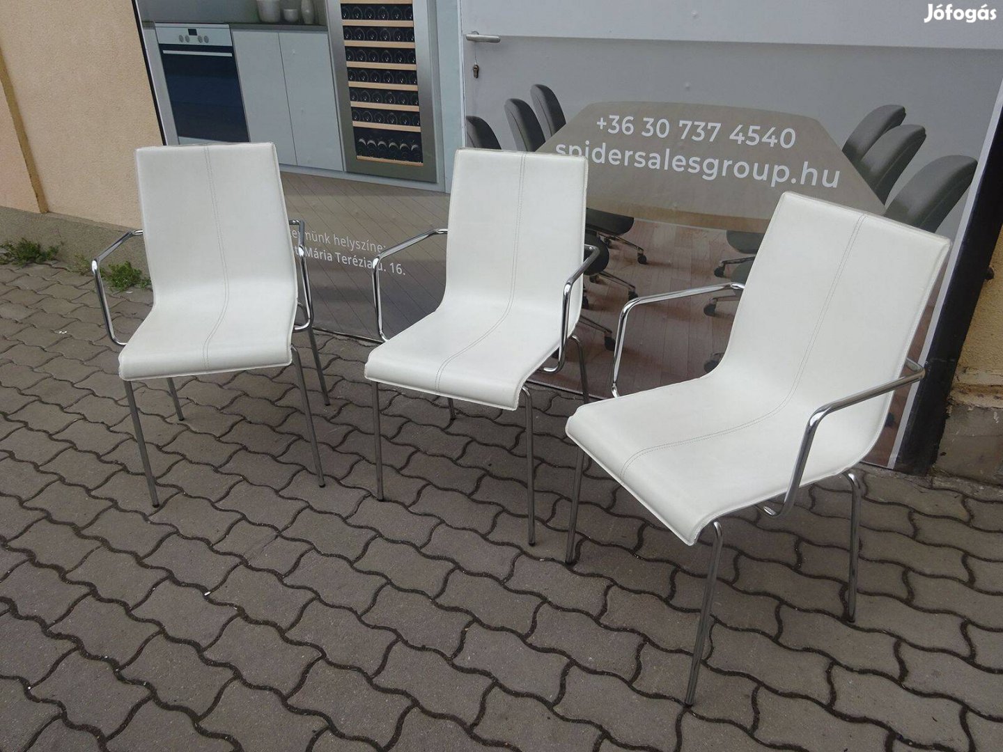 Pedrali Kuadra karfás étkezőszék, bőrszék, fehér színű - használt