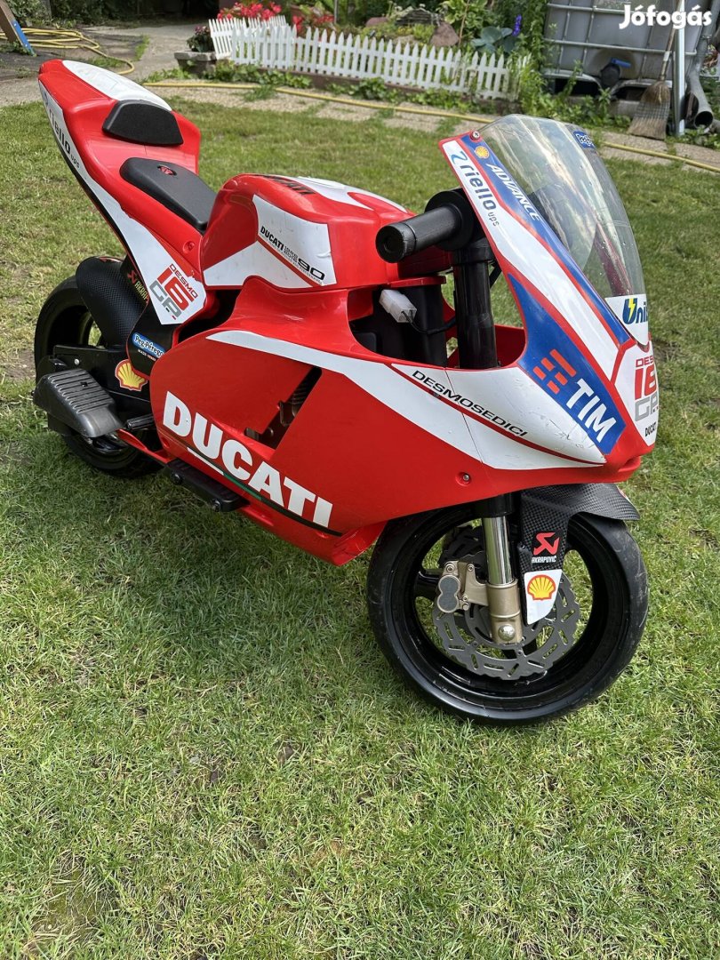 Peg Perego Ducati GP 12v Piros Motor
