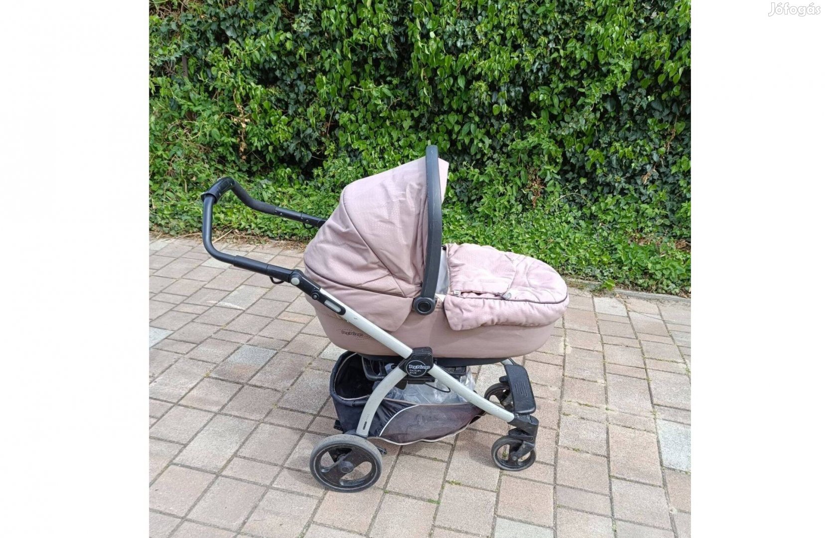 Peg Perego babakocsi a képen látható tartozékokkal olcsón eladó