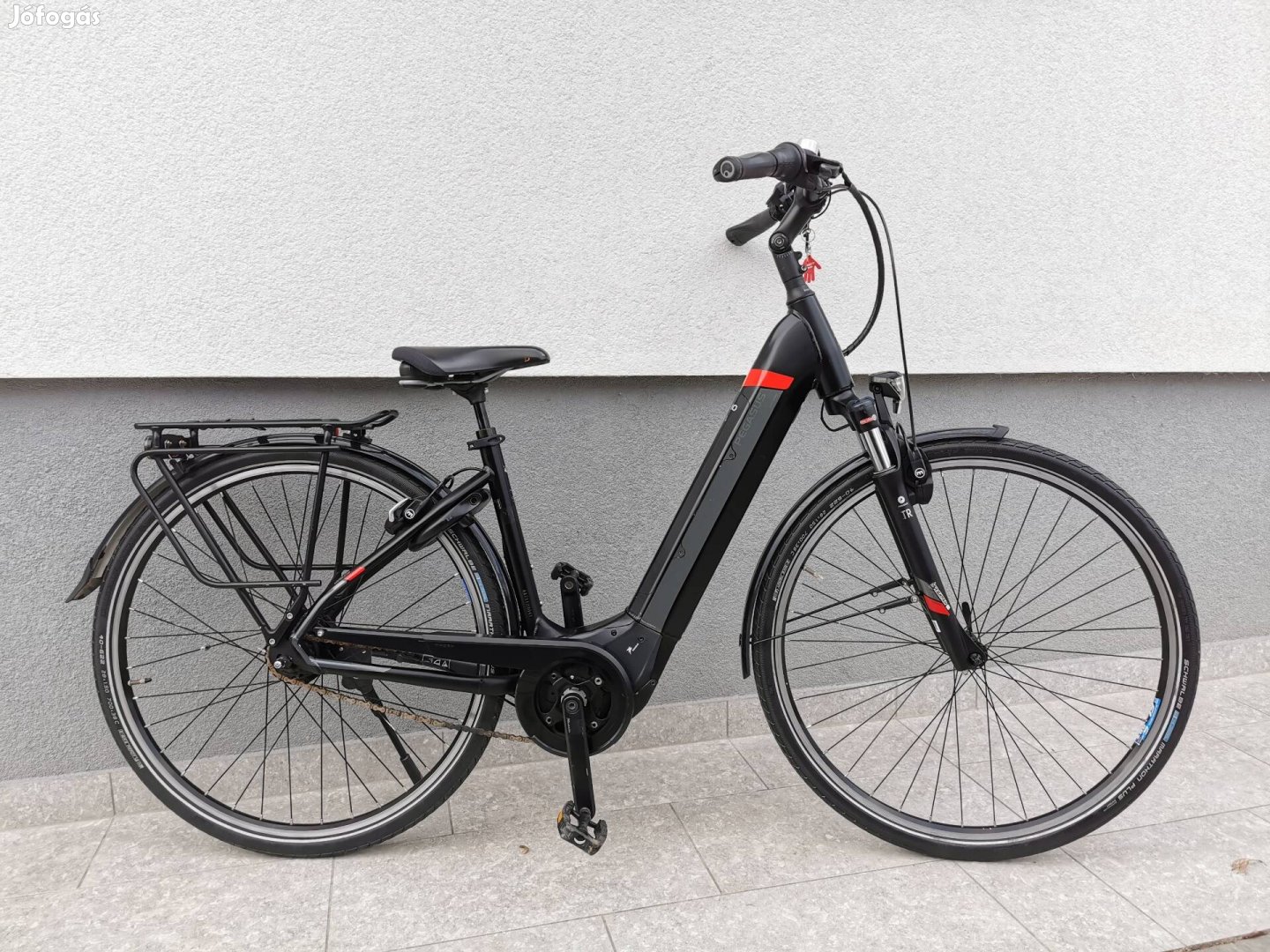 Pegasus 28" női trekking ebike kerékpár Bosch e-bike elektromos 