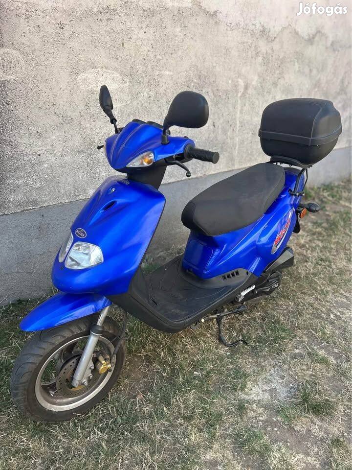 Pegasus 50 robogó motor