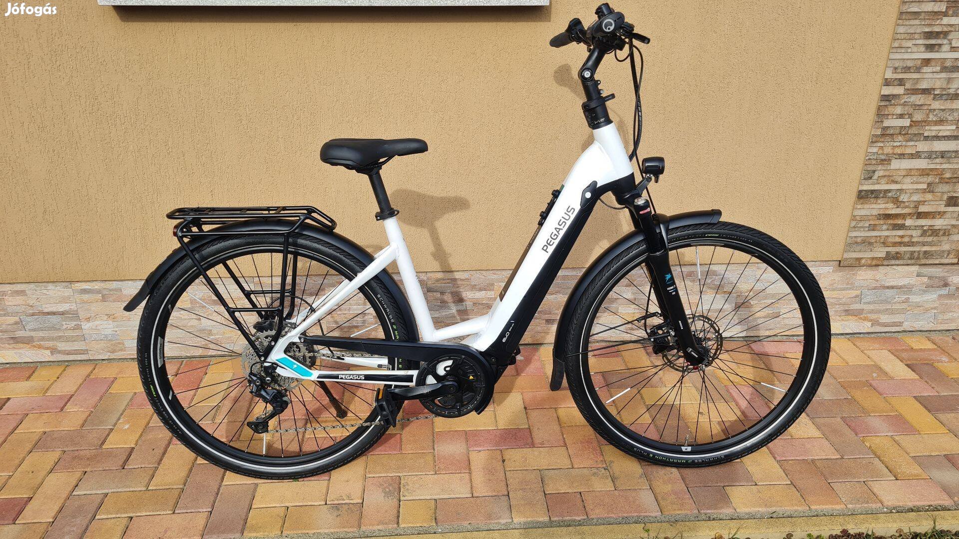 Pegasus Premio Evo10 lite CX 85 Nm-es motorral