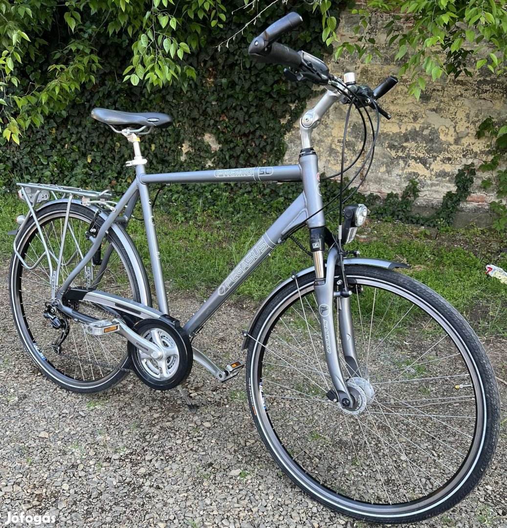Pegasus Premio SL 28" Német kerékpár szinte új állapotban 61cm váz!