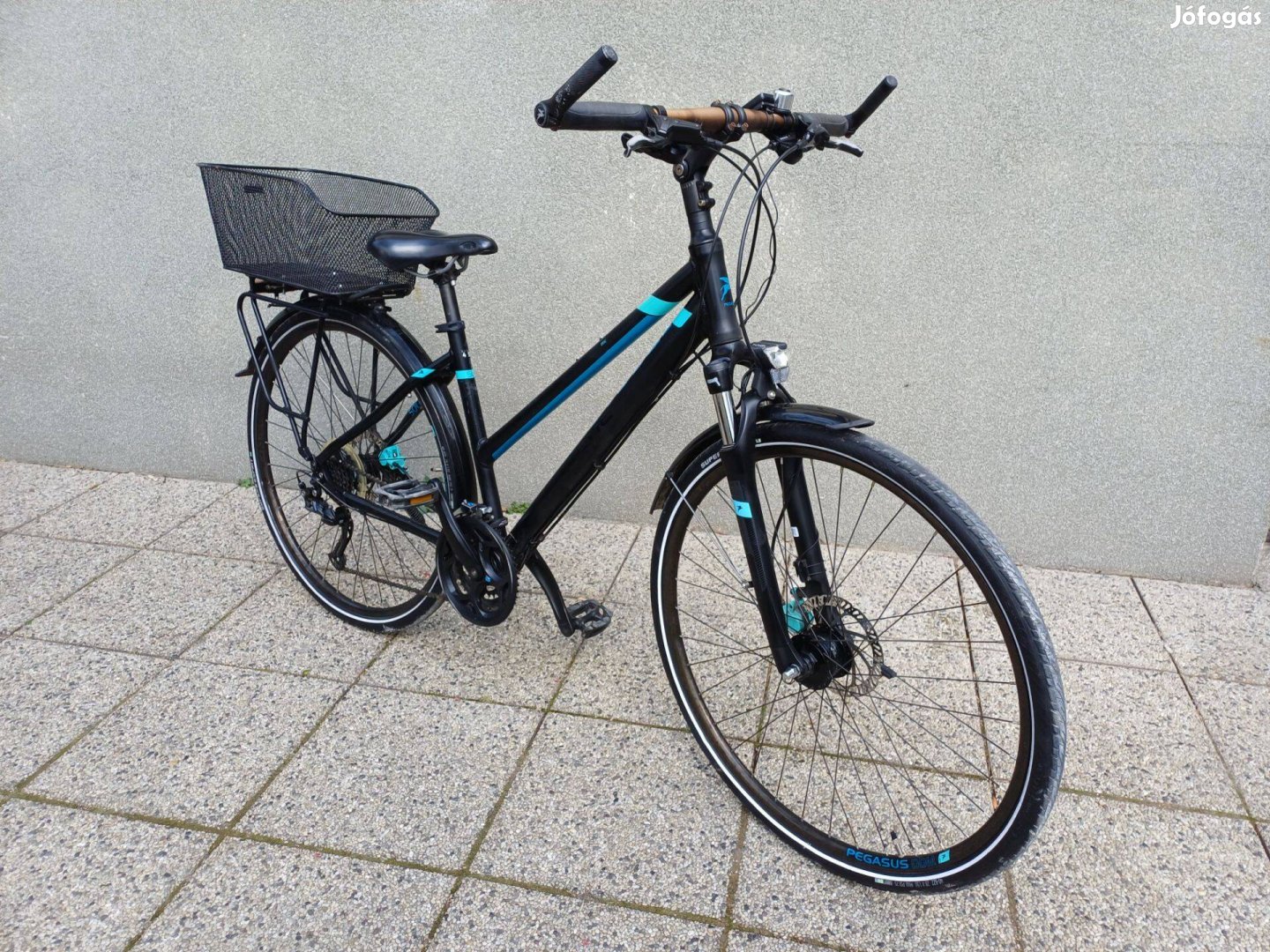 Pegasus SL női városi trekking kerékpár 28